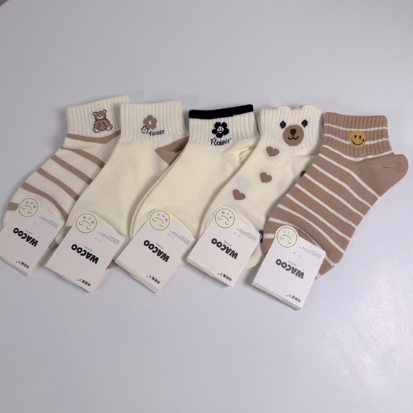 Accessories - ‼️NWT 5 Pack Sock Bundle ‼️
